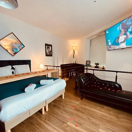 Mieuxqualhotel Jacuzzi Privatif La Retro Bordeaux Exteriör bild