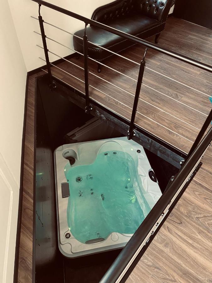 Mieuxqualhotel Jacuzzi Privatif La Retro Bordeaux Exteriör bild
