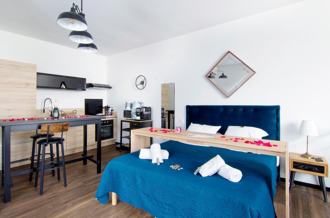 Mieuxqualhotel Jacuzzi Privatif La Retro Bordeaux Exteriör bild