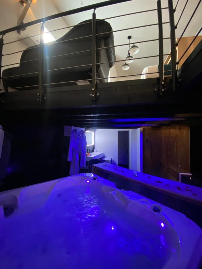 Mieuxqualhotel Jacuzzi Privatif La Retro Bordeaux Exteriör bild